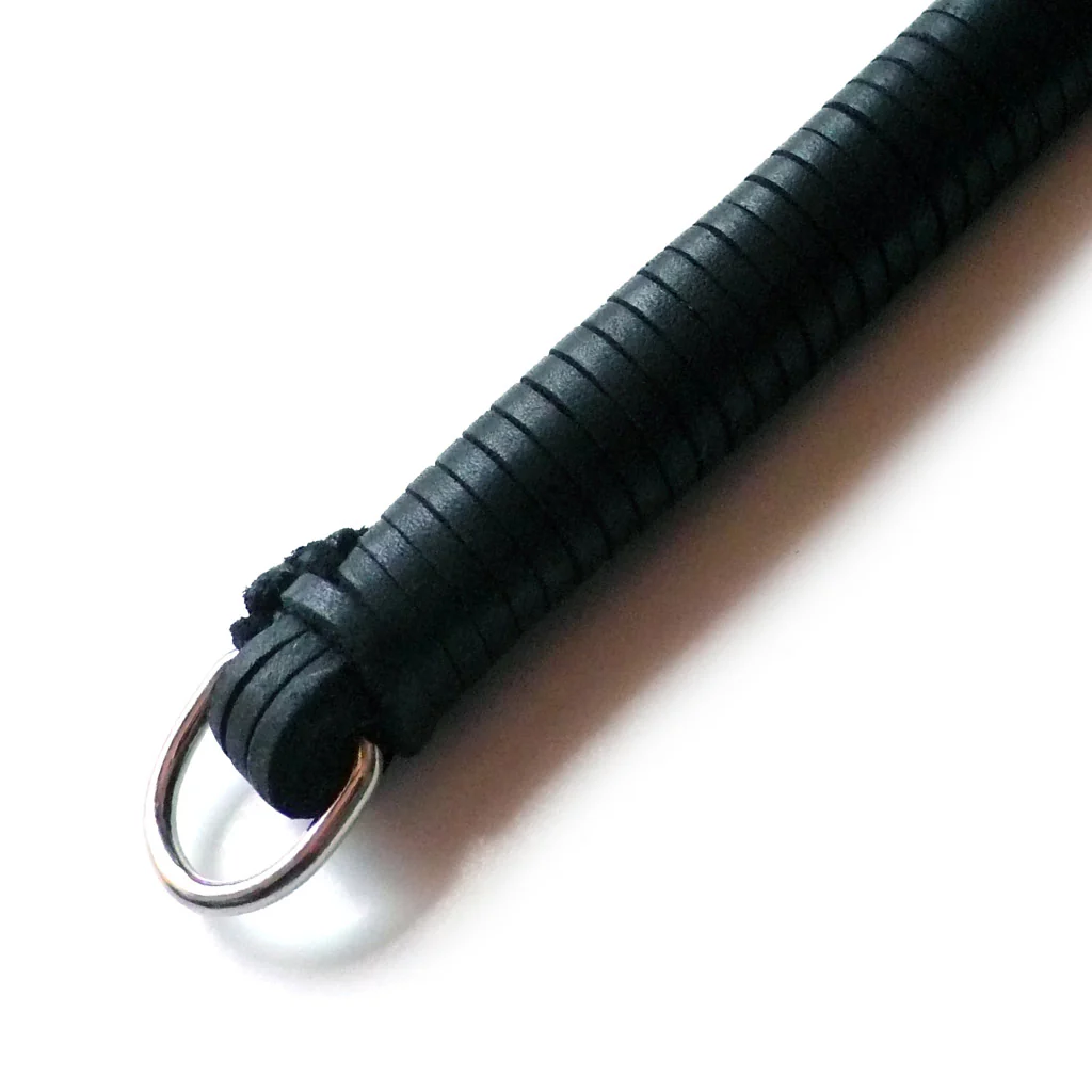 20" Thong Whip w/ Spiked Tails - Image 3