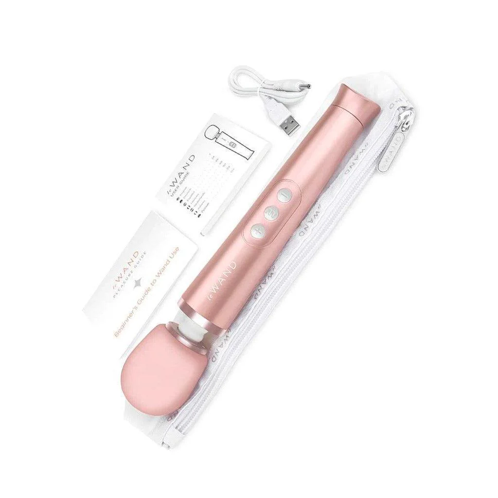 Le Wand Petite Rechargeable Vibrating Massager - Image 7